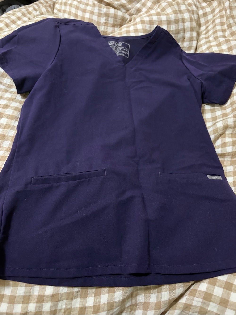 Figs Women’s V-Neck Top in Purple Jam